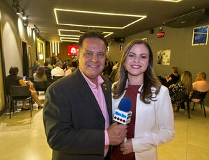 Ellen Lizz leva música gospel para ambiente empresarial em evento na Barra da Tijuca