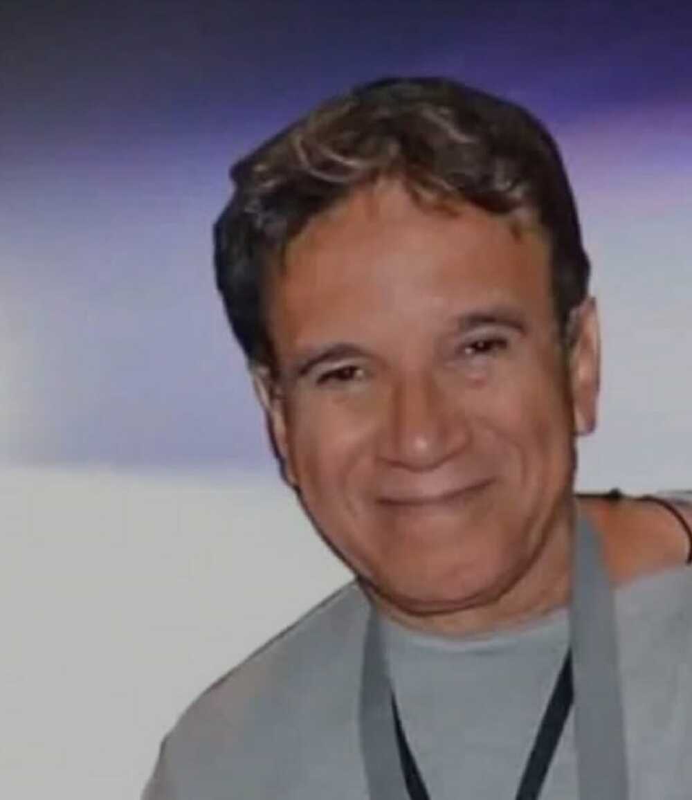 IN MOSTRE-SE BY NELSON DDIAS ED.77