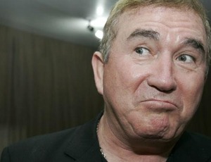 PT vai processar Amado Batista por chamar Lula de Ladrão