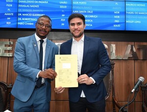 Câmara Municipal de Nova Iguaçu encerra última sessão ordinária do ano com aprovação de projeto que garante prioridade no atendimento a mulheres com endometriose
