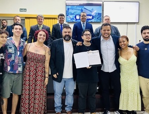Câmara de Paracambi homenageia Casa Uivo e Vitória dos Santos Rosa por atuação cultural transformadora