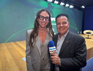 Glenda Kozlowski defende união de vozes para fortalecer futebol feminino em evento na CBF
