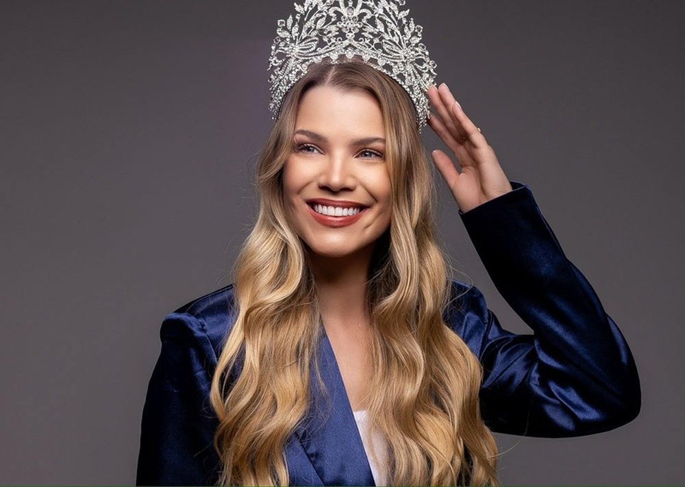 Miss Camila Menoni se destaca no universo da beleza