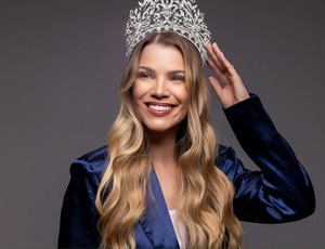 Miss Camila Menoni se destaca no universo da beleza