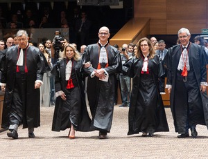 Desembargador Claudio de Mello Tavares assume Presidência do TRE-RJ