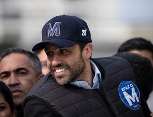 'Flávio é o Bolsonaro que a gente sempre sonhou' diz Marçal