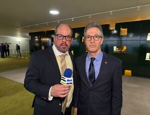 Zema diz que mantém candidatura até o fim, mesmo com a candidatura de Flávio Bolsonaro