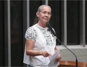 Heloísa Helena consolida poder na Rede e Marina Silva caminha para a saída