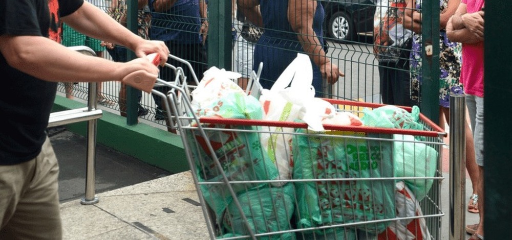 STF suspende lei de Salvador que obriga comércio a fornecer sacolas gratuitas