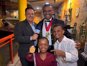 Renato de Paula e Zico protagonizam homenagem histórica no CFZ com presença de medalhistas paralímpicos