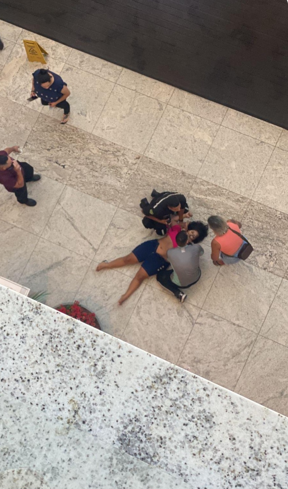 Nova tragédia no Shopping Nova Iguaçu (Pedreira)