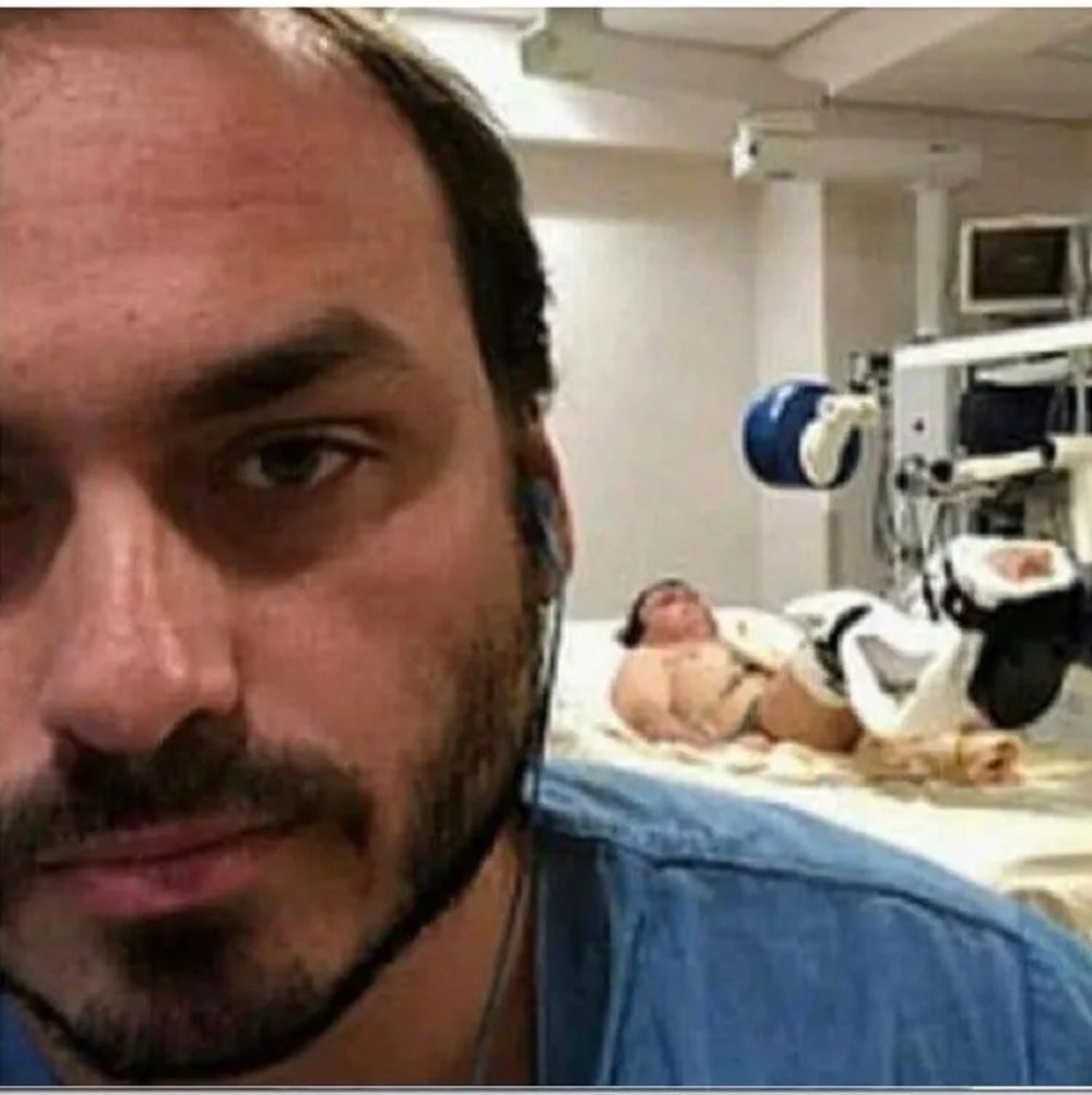 Jair Bolsonaro passa por nova cirurgia e Carlos desabafa nas redes