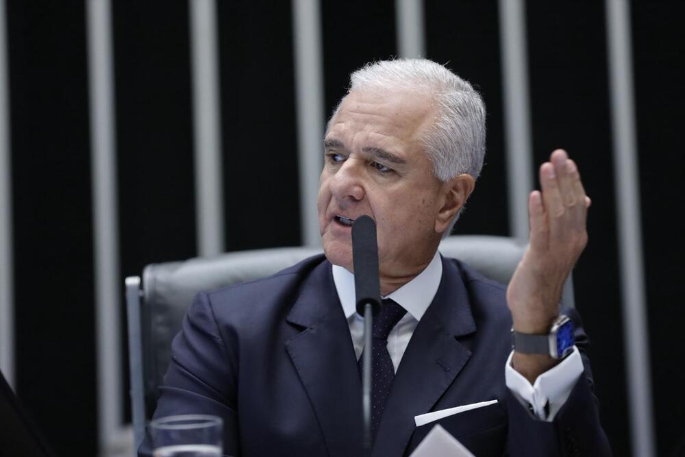 Deputado afirma que não concluir obras de Angra III pode ser considerado um crime contra a economia e o sistema elétrico do país