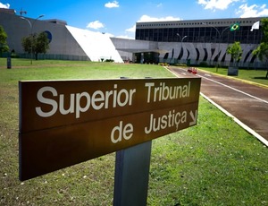 Venda de sentenças no STJ: mensagens trazem novos nomes graúdos