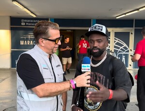 Dublê de Pelé: Negrete revela emoção de jogar no Maracanã ao lado de Zico: 'É um sonho de qualquer pessoa'