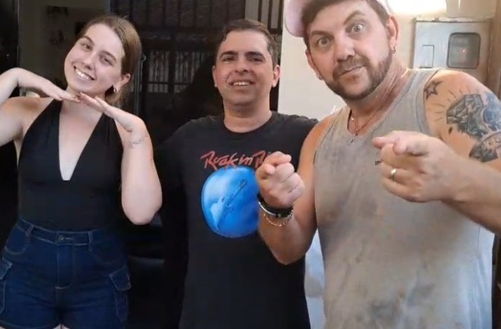 Poeta Thiago Winner visita Edy e Raissa, ex-BBB 25, em Ubá (MG).