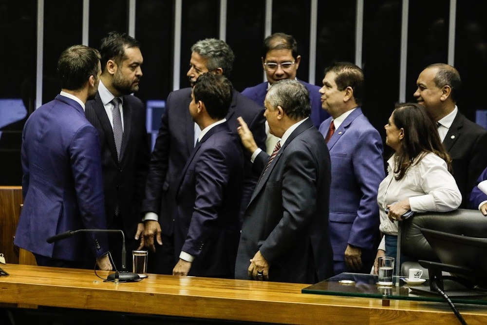 Castro formaliza pedido de adesão do Rio de Janeiro ao Propag