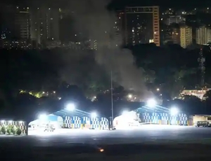 Explosões são vistas em Caracas; Venezuela afirma ter sido atacada pelos EUA