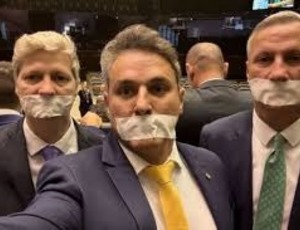 Direita brasileira comemora captura de Maduro: 'Viva a liberdade', diz Eduardo