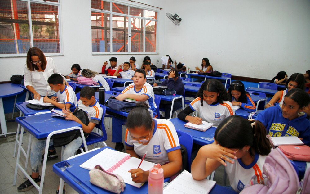 Orgulho que vem da sala de aula: escola municipal de Nova Iguaçu é destaque nacional em educação financeira 