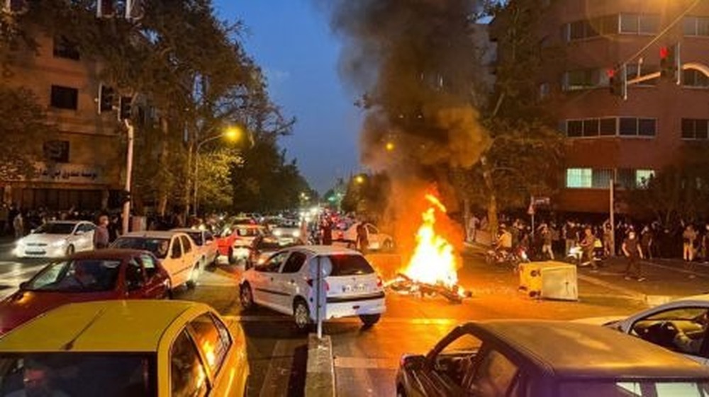Irã fica sem internet em meio a protestos contra a República Islâmica
