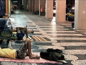 MPF denuncia: Prefeitura do Rio abandona milhares nas ruas após cortar 61% do orçamento social