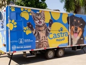 Cuidado que circula: castramóveis começam o ano em Duque de Caxias