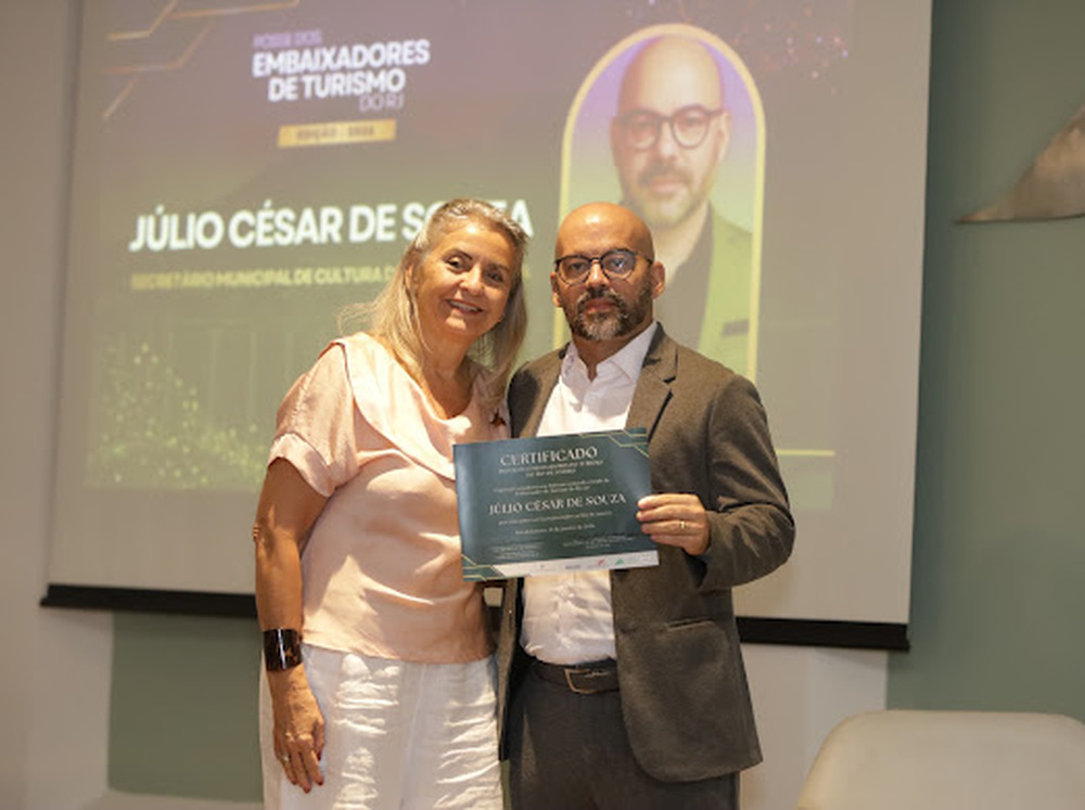 Júlio Souza, Clara Paulino, Cesar Miranda Ribeiro , Marcia Wu e demais personalidades são empossados Embaixadores do Turismo do Rio de Janeiro