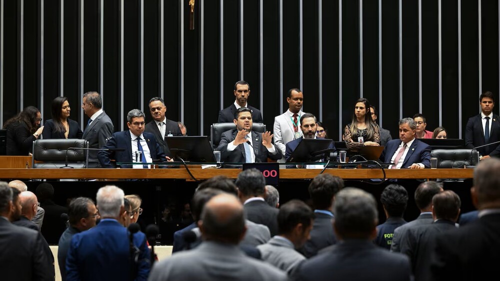 Senado alcança assinaturas para CPI do Banco Master e pressiona Alcolumbre