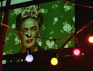 Ponto de Cultura em Rio das Ostras realiza homenagem ao filme O Agente Secreto, em evento gratuito e com aula de forró 
