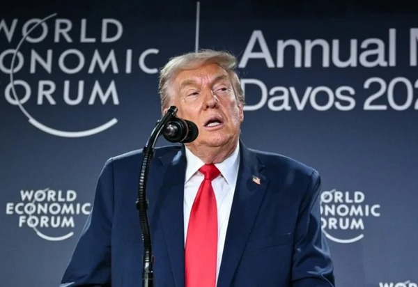Trump diz que fechou acordo com OTAN sobre Groenlândia e desiste de taxar Europa