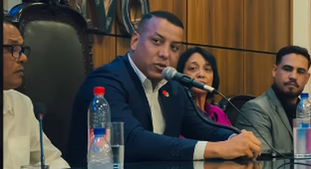 Juan Santa Cruz mantém atuação ativa durante o recesso e projeta 2026 como ano de entregas