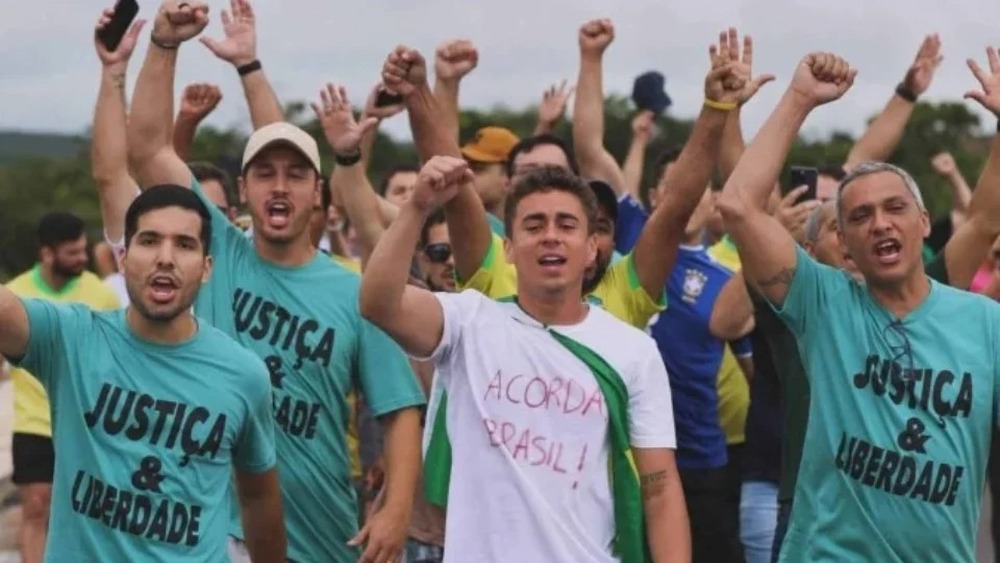 Deputados pedem à PRF suspensão de caminhada organizada por Nikolas na BR-040