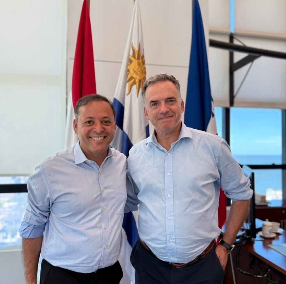 Prefeito de Niterói (RJ) é recebido pelo presidente do Uruguai