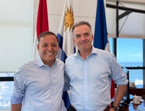 Prefeito de Niterói (RJ) é recebido pelo presidente do Uruguai