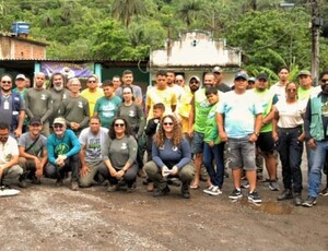 ONG Tribo da Vida realiza mutirão de limpeza no Rio São Pedro, em Jaceruba, Nova Iguaçu