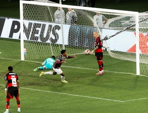 Fluminense vence o Flamengo por 2 x 1 e complica a vida do rubro-negro no Campeonato Carioca