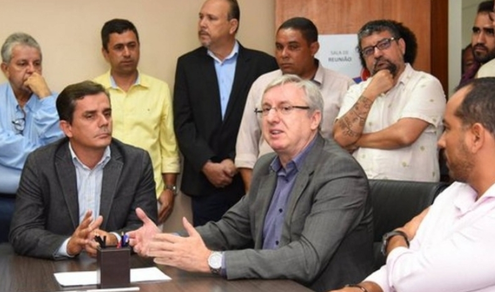 Maricá: cidade que elegeu Castro e Bolsonaro vê PT implodir por dentro, Fabiano Horta abandona barco furado de Quaquá e se lança Deputado Federal colocando água na candidatura de Diego Zeidan e Celso Pansera