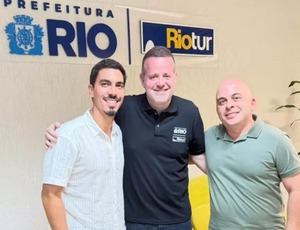 Bernardo Fellows no centro de novo escândalo: disputa bilionária no Sambódromo