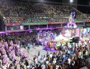 Castro libera R$ 40 milhões para escolas de samba do Grupo Especial e Governo do Estado se torna o maior patrocinador do espetáculo