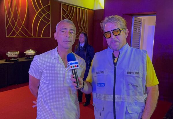 Romário celebra 60 anos e revela segredos de uma vida vitoriosa na Barra da Tijuca