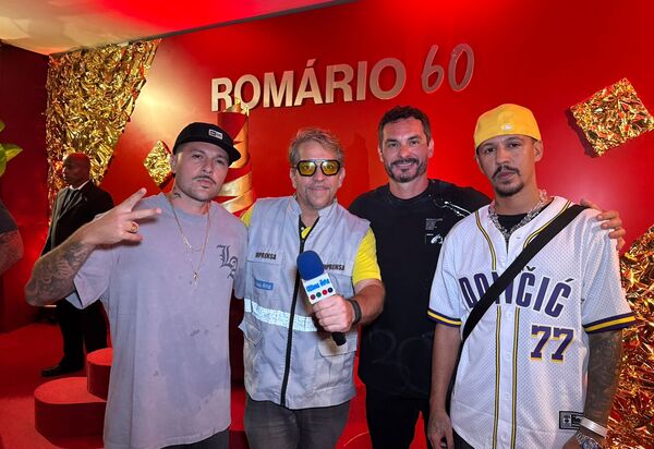 Grupo 3030 prepara show especial para os 60 anos de Romário com sucessos que marcaram o ex-jogador