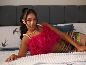 Cantora Duda Estrela fecha parceria com marca de luxo em evento em Fortaleza
