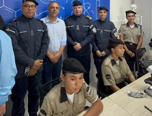 Colégio da Polícia Militar de Niterói recebeu um Laboratório de Iniciação Científica do Programa Intramuros da FAETEC 