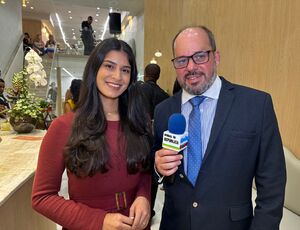 Atriz Rebeca Mota elogia nova unidade da Condal Beauty no BarraShopping