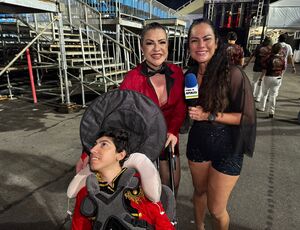 Juíza Federal Cláudia Valéria promove inclusão no carnaval carioca ao desfilar com filho no Salgueiro