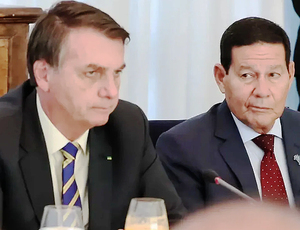 Mourão desafia Bolsonaro e garante eleições em 2022