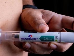 Câmara aprova urgência para projeto que prevê quebra de patente do Mounjaro