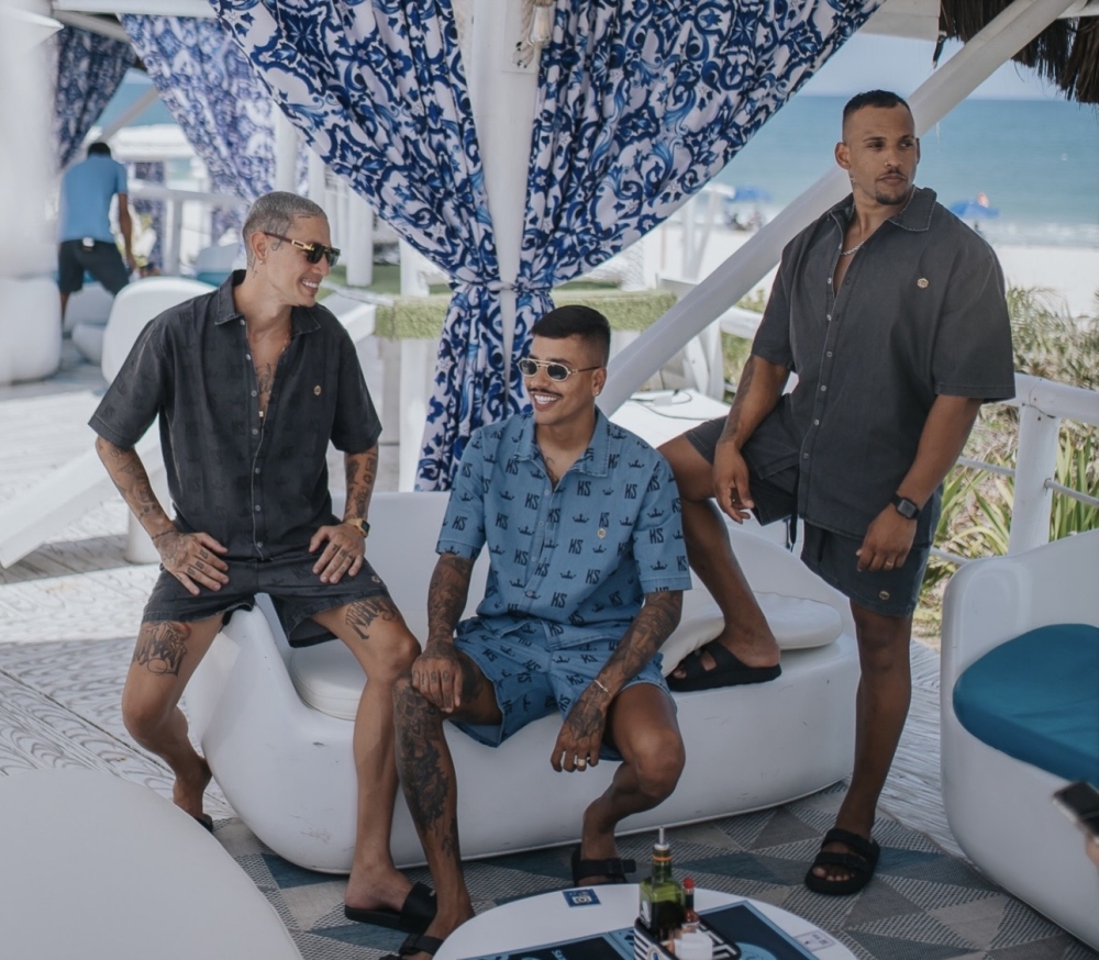 King Slum explode no verão e lança coleção que eleva a moda da favela ao luxo urbano do Brasil