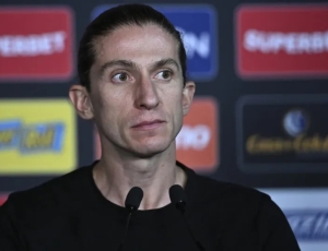 Flamengo dobra média de gols sofridos em 2026 e liga alerta em Filipe Luís